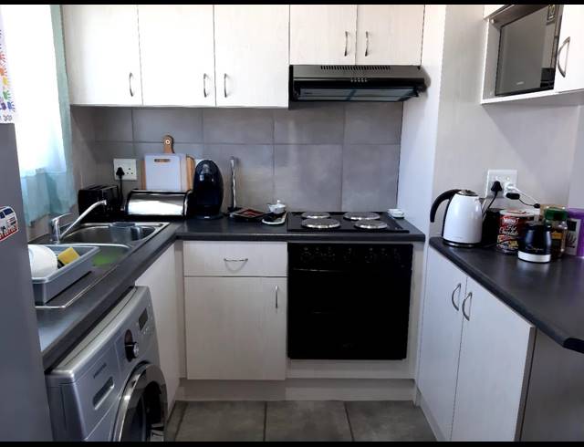 2 BEDROOM TOWNHOUSE RENTED IN SHERWOOD